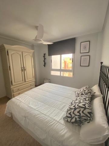 Centrico Apartamento Con Todo A Estrenar En La Playa Santa Pola Eksteriør bilde